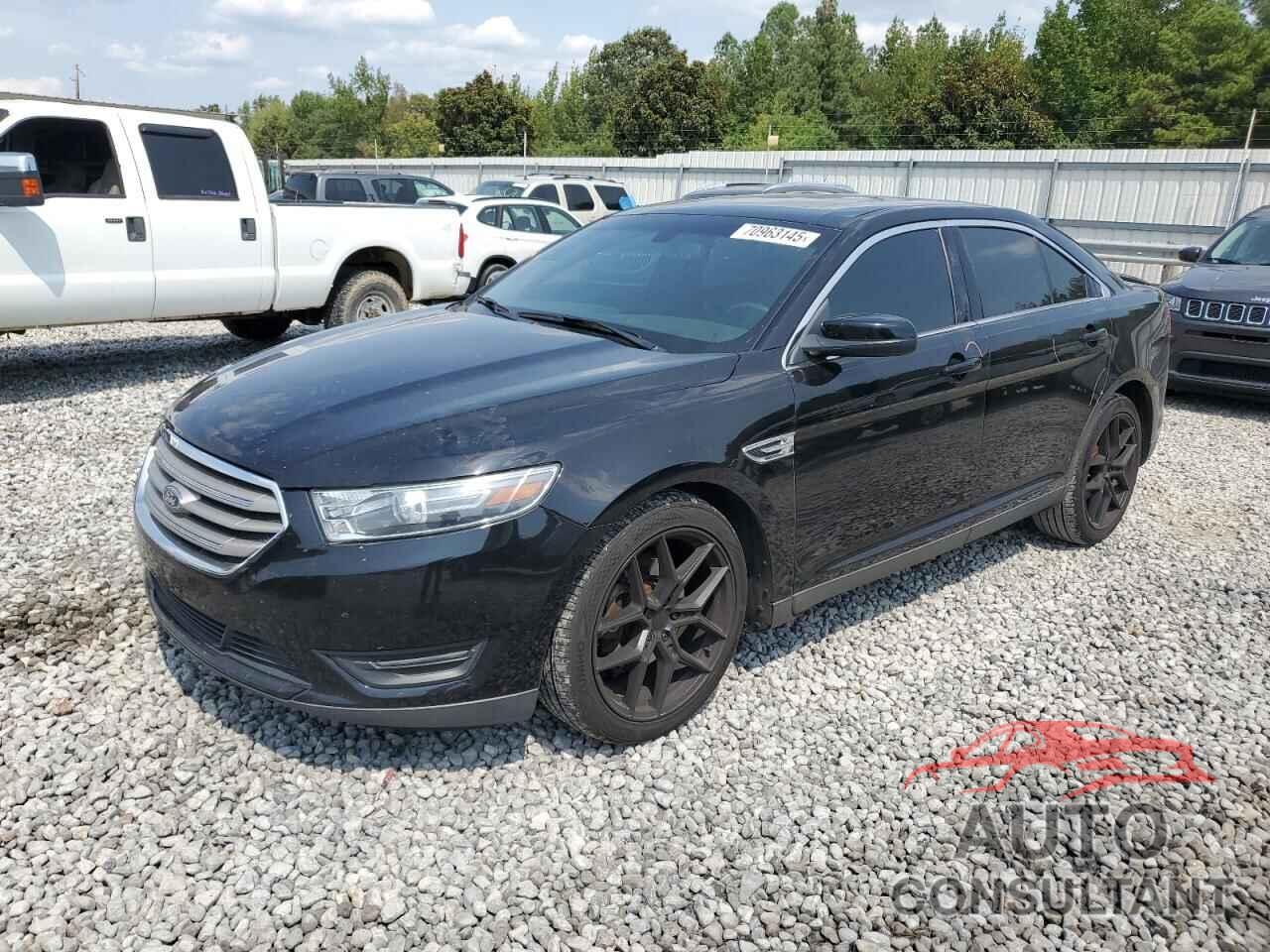 FORD TAURUS 2016 - 1FAHP2E82GG157612