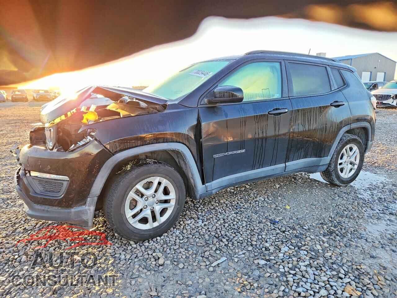 JEEP COMPASS 2017 - 3C4NJCAB1HT658476