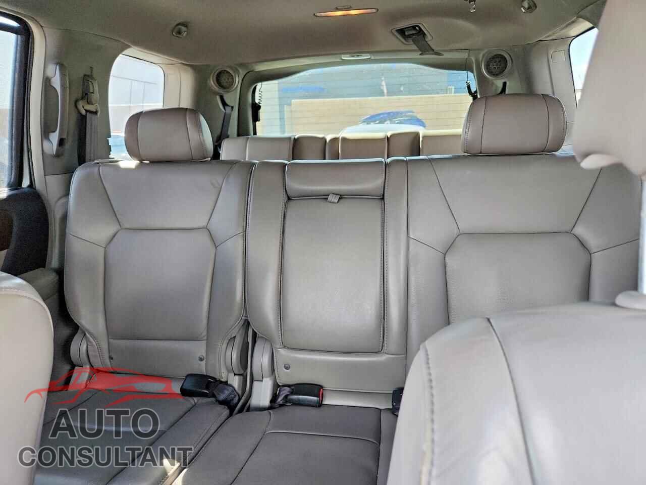 HONDA PILOT 2009 - 5FNYF48959B031285
