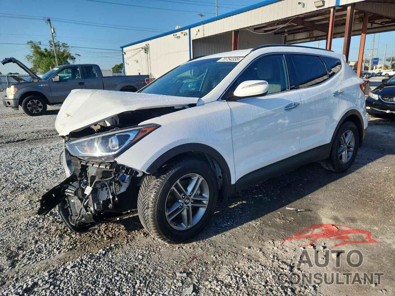 HYUNDAI SANTA FE 2018 - 5NMZU3LB6JH104228