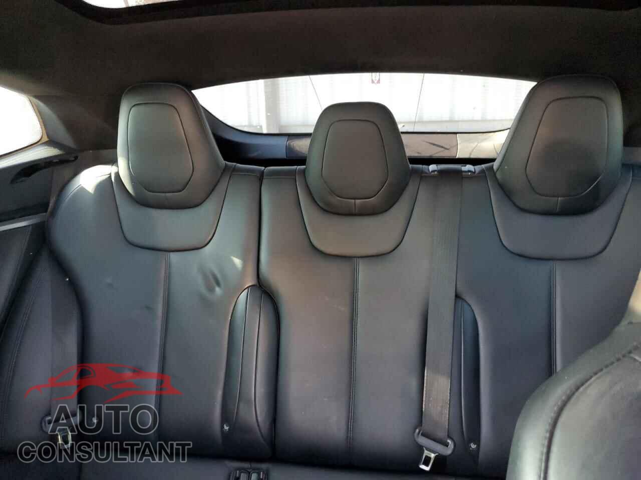 TESLA MODEL S 2016 - 5YJSA1E25GF156567