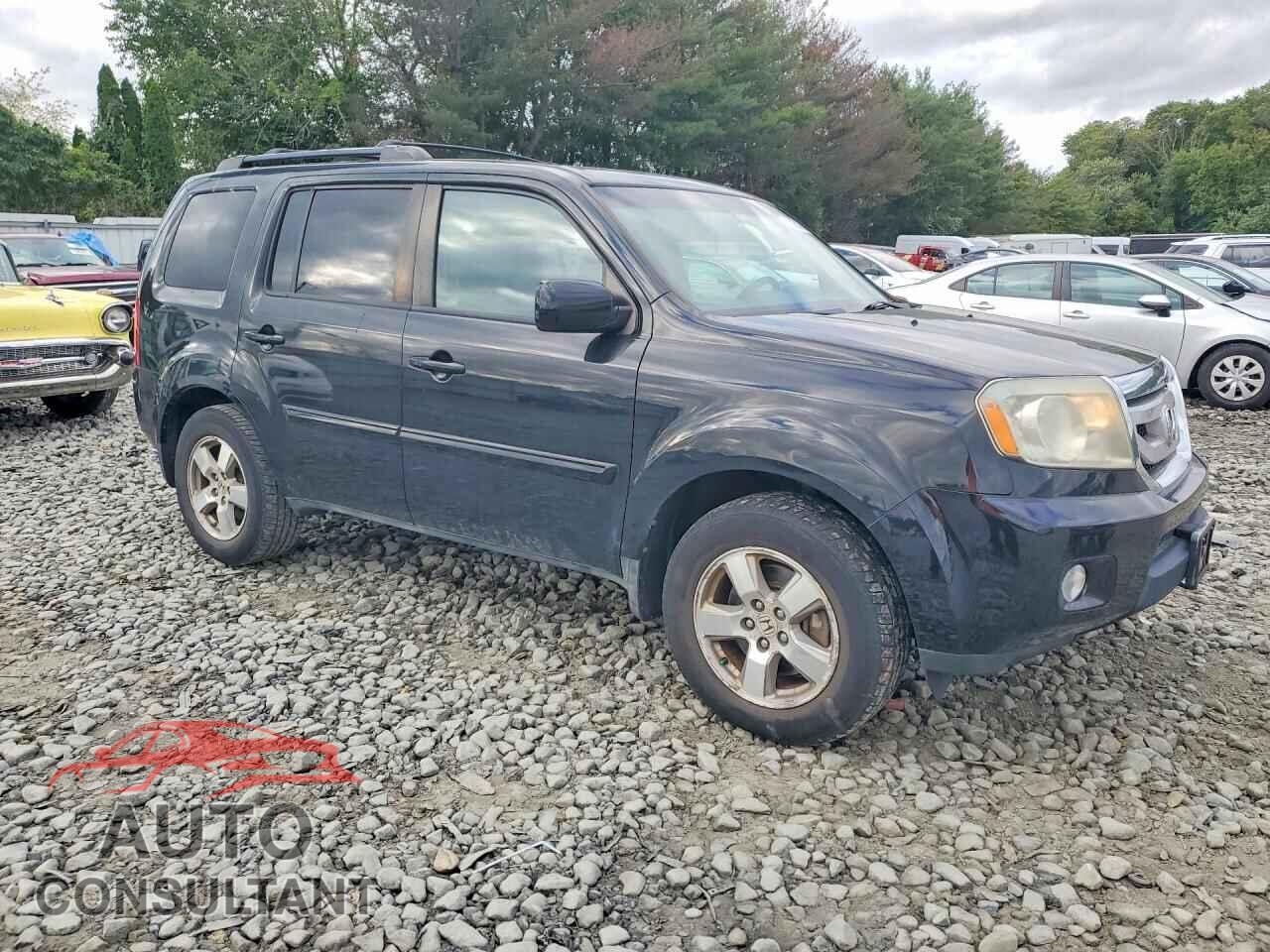 HONDA PILOT 2011 - 5FNYF4H4XBB032040