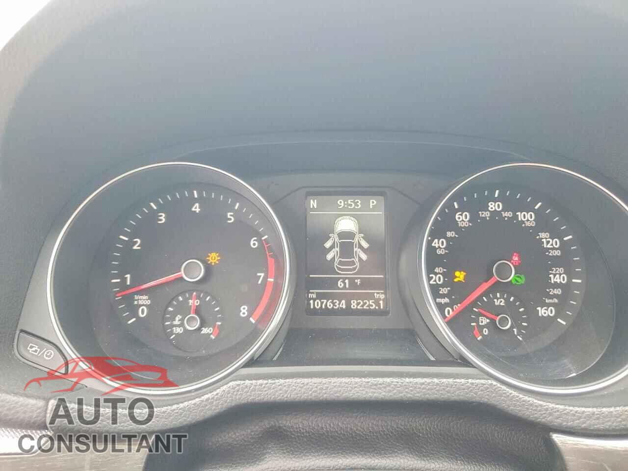 VOLKSWAGEN PASSAT 2017 - 1VWBT7A38HC065767