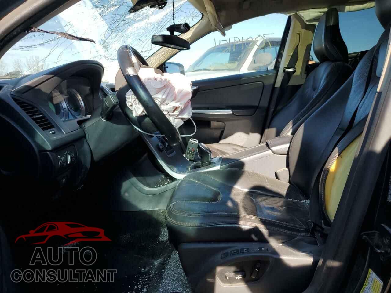 VOLVO XC60 2013 - YV4902DZ4D2425174