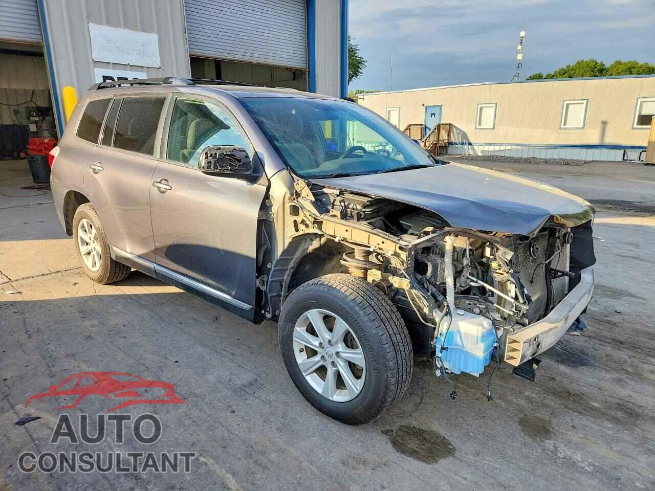 TOYOTA HIGHLANDER 2012 - 5TDBK3EH8CS160776