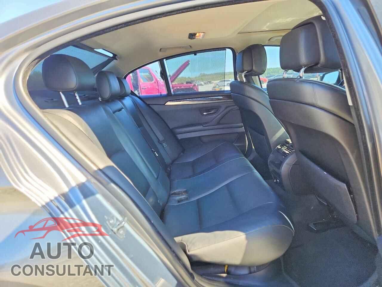 BMW 5 SERIES 2011 - WBAFU7C53BC871343