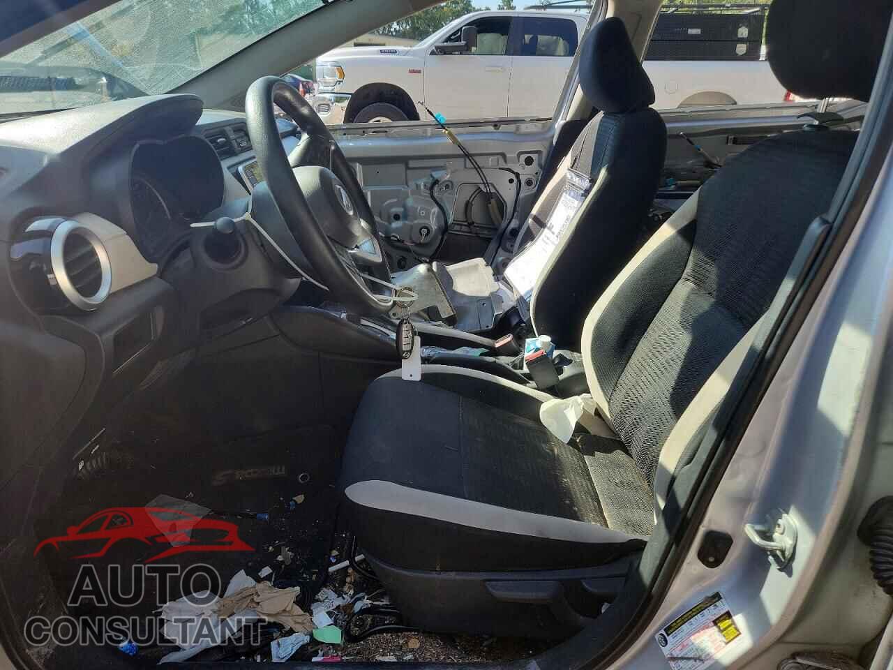 NISSAN VERSA 2021 - 3N1CN8EV2ML806726