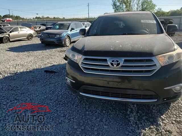 TOYOTA HIGHLANDER 2013 - 5TDZA3EH5DS045894