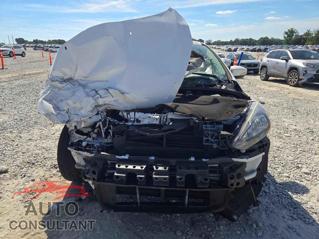 FORD FOCUS 2018 - 1FADP3H26JL265256