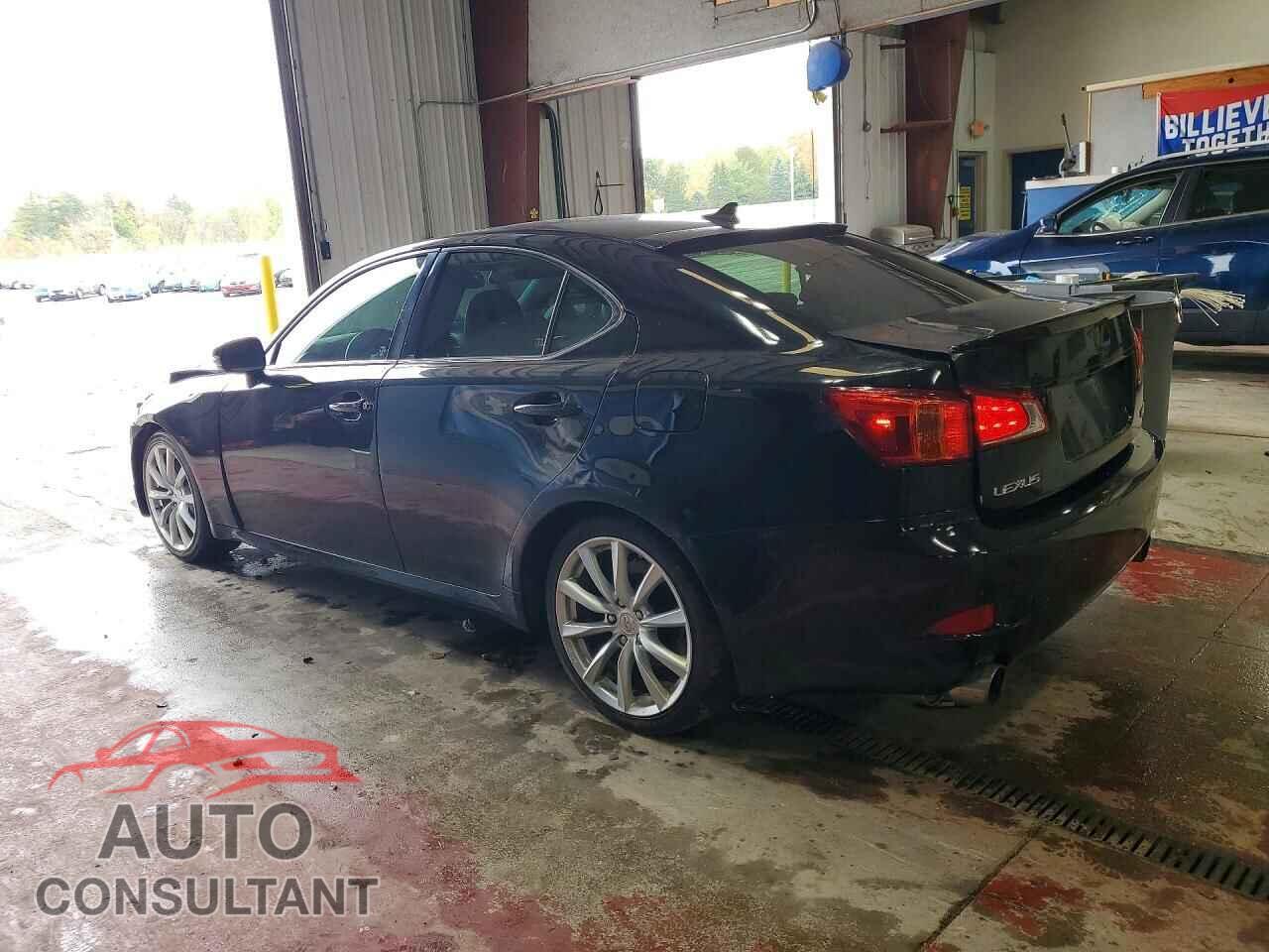 LEXUS IS 2009 - JTHBE262595022587