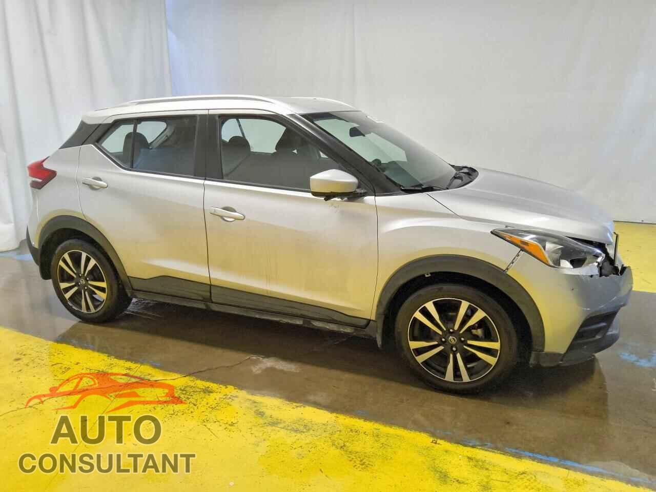 NISSAN KICKS 2020 - 3N1CP5CV4LL554813