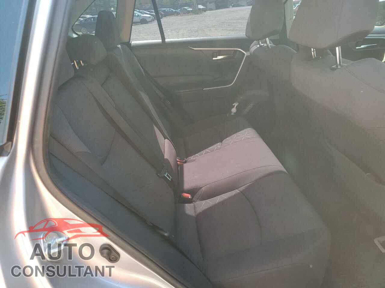 TOYOTA RAV4 2020 - JTMP1RFV1LD066587