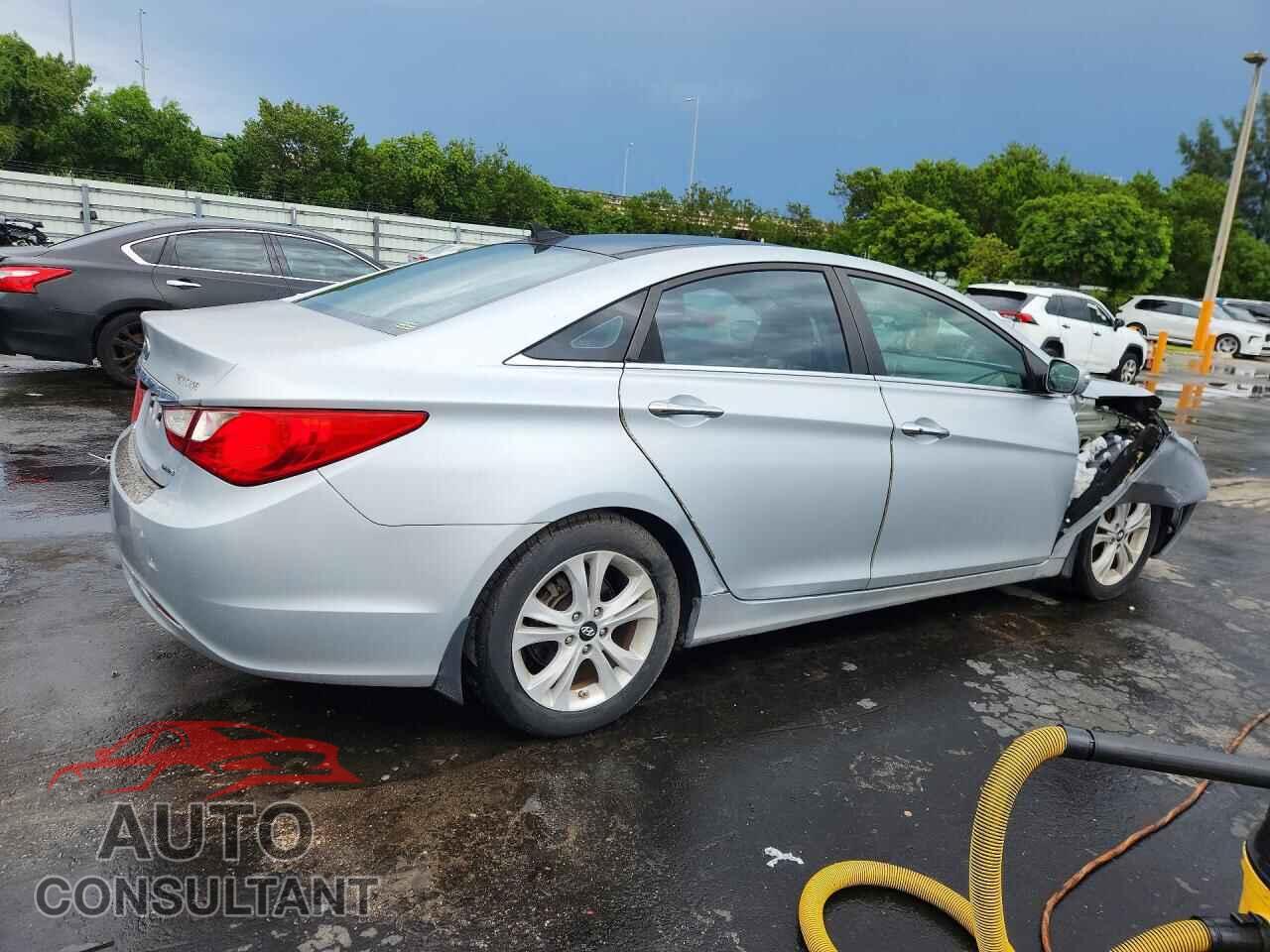 HYUNDAI SONATA 2013 - 5NPEC4AC7DH777944
