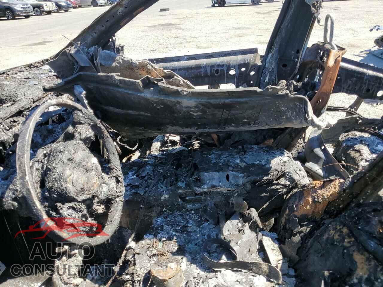 TESLA MODEL Y 2021 - 5YJYGDEE0MF079705