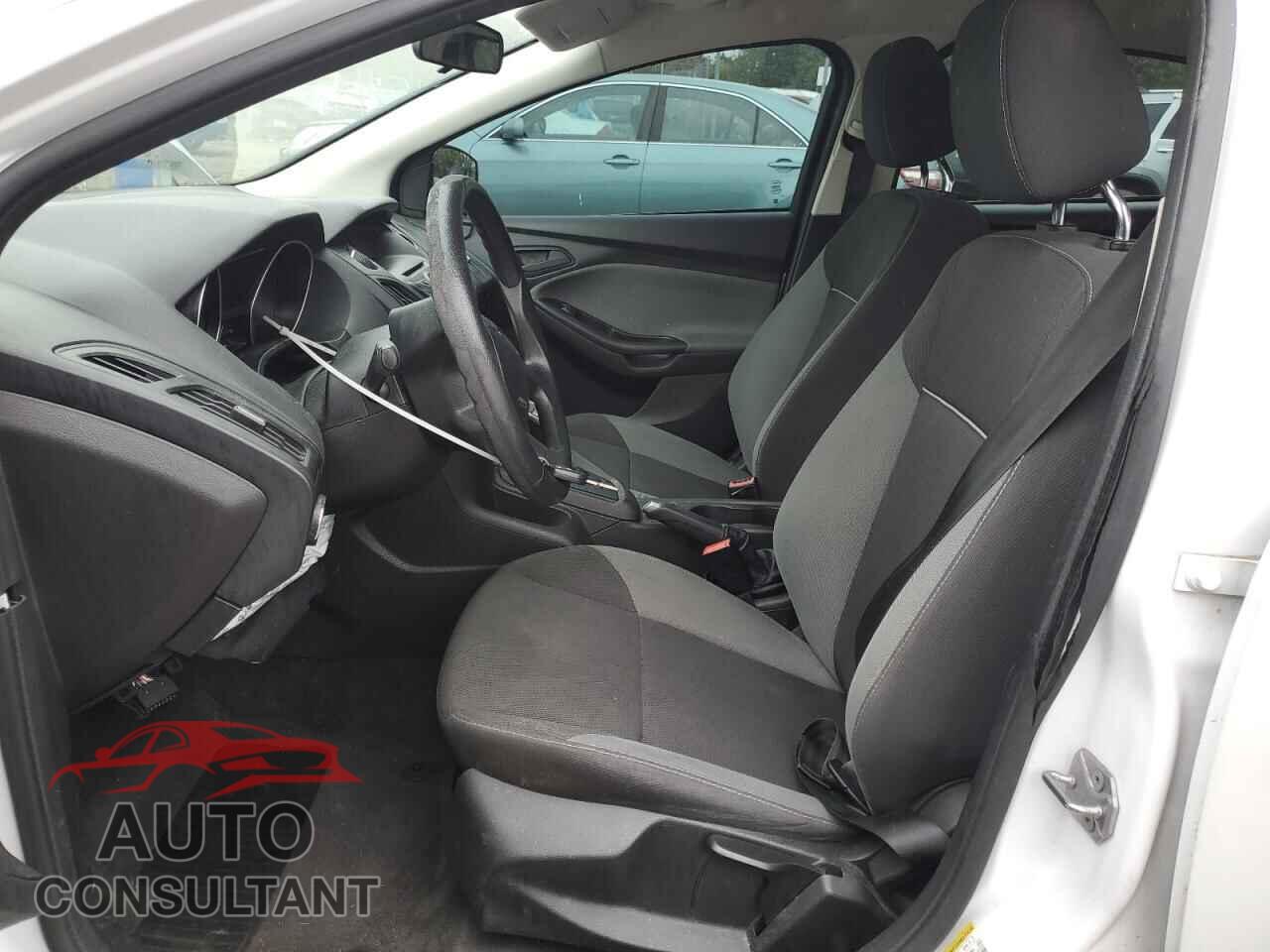 FORD FOCUS 2013 - 1FADP3E23DL125092