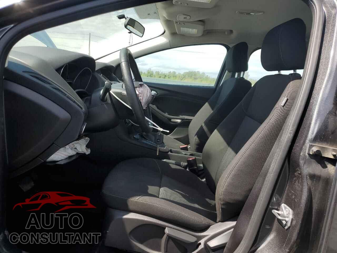 FORD FOCUS 2016 - 1FADP3K20GL333570
