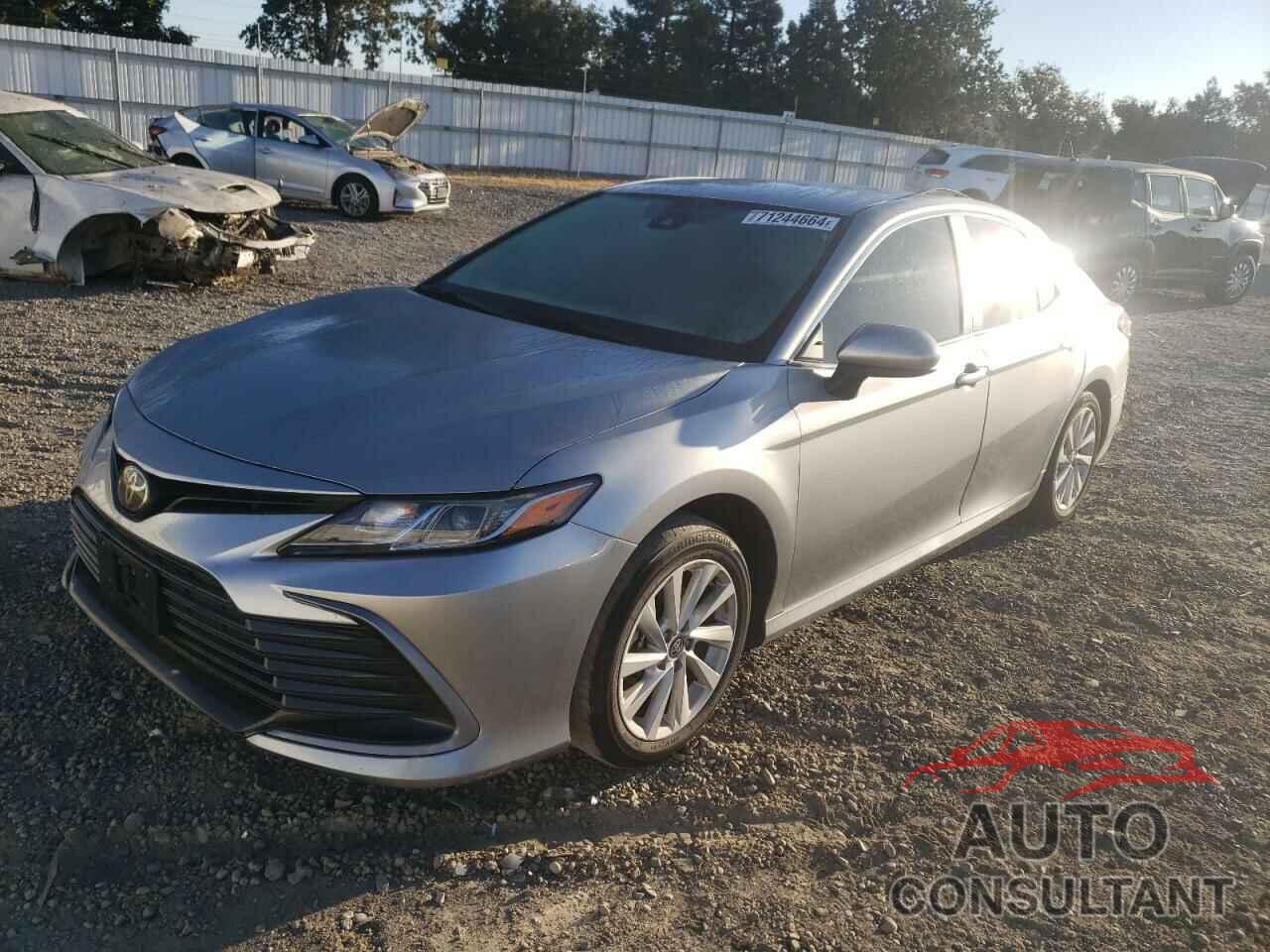 TOYOTA CAMRY 2021 - 4T1C11AK3MU609397