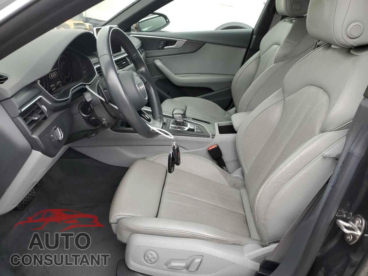 AUDI A5 2018 - WAUENCF55JA009927