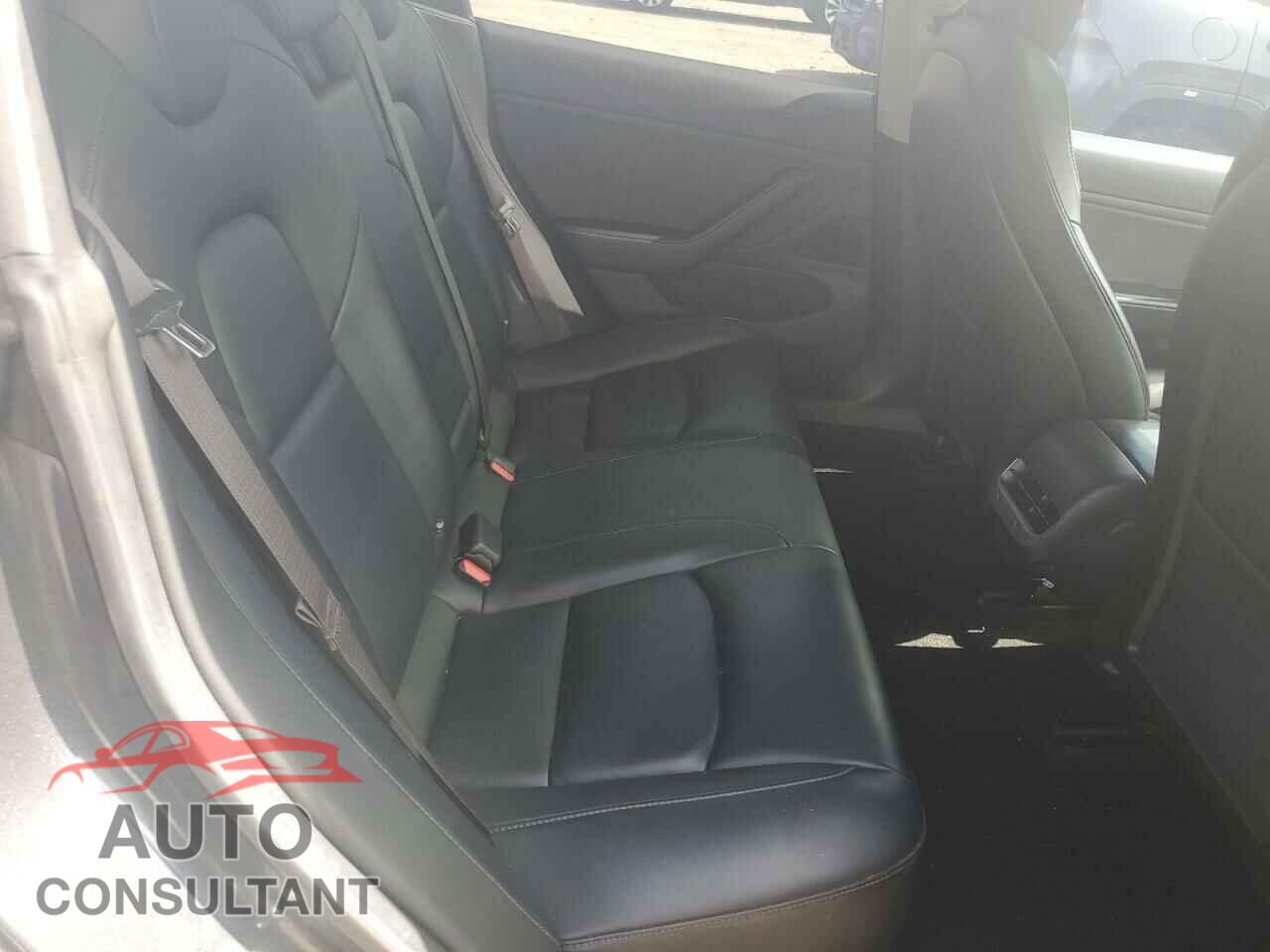 TESLA MODEL 3 2018 - 5YJ3E1EA0JF032052