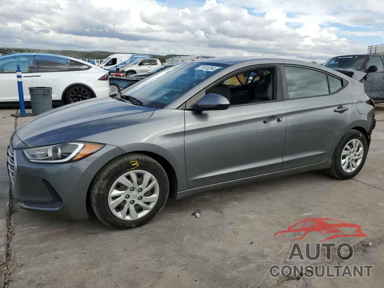 HYUNDAI ELANTRA 2017 - KMHD74LF5HU089617