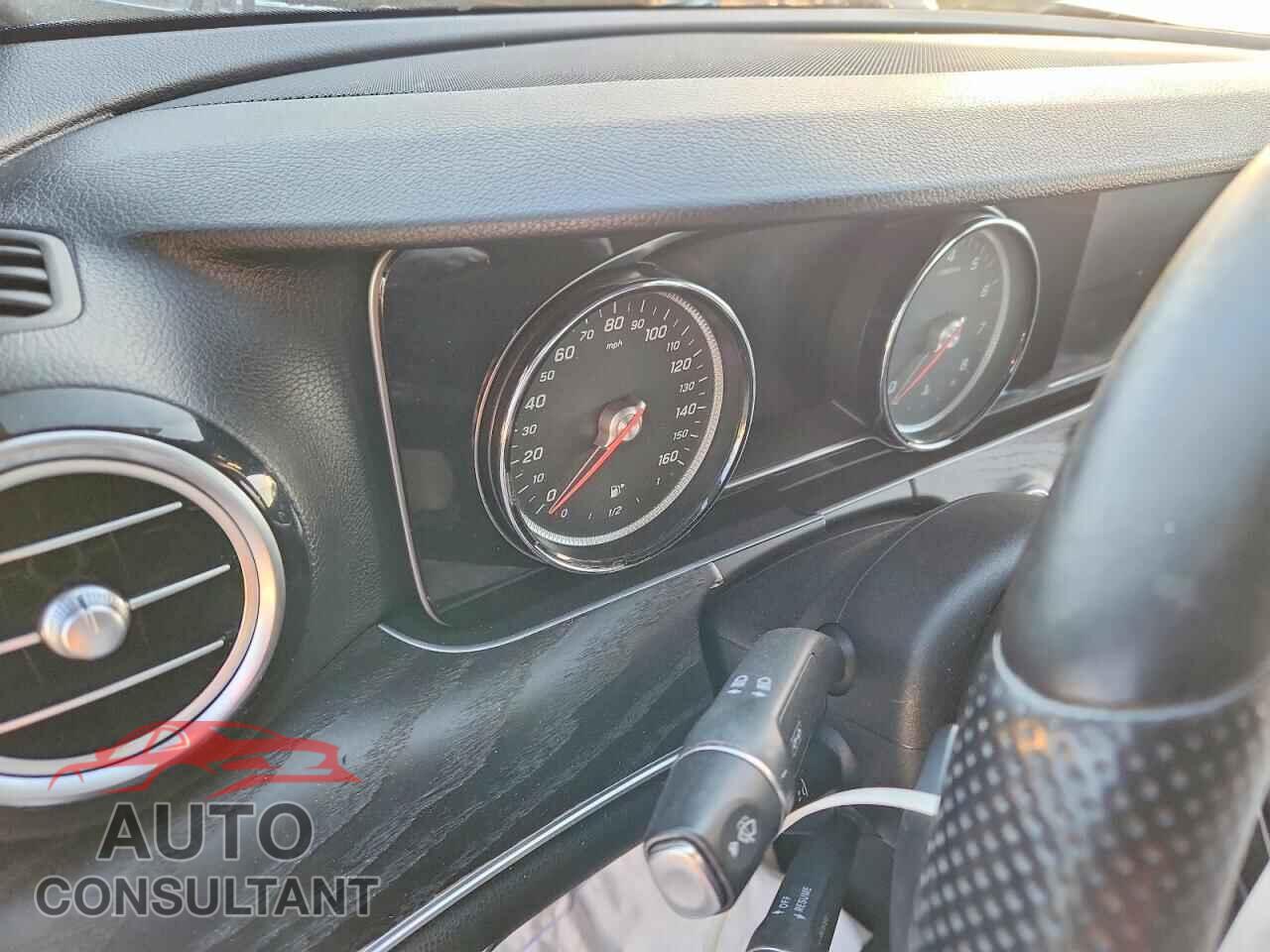 MERCEDES-BENZ E-CLASS 2018 - WDDZF4JB2JA311038