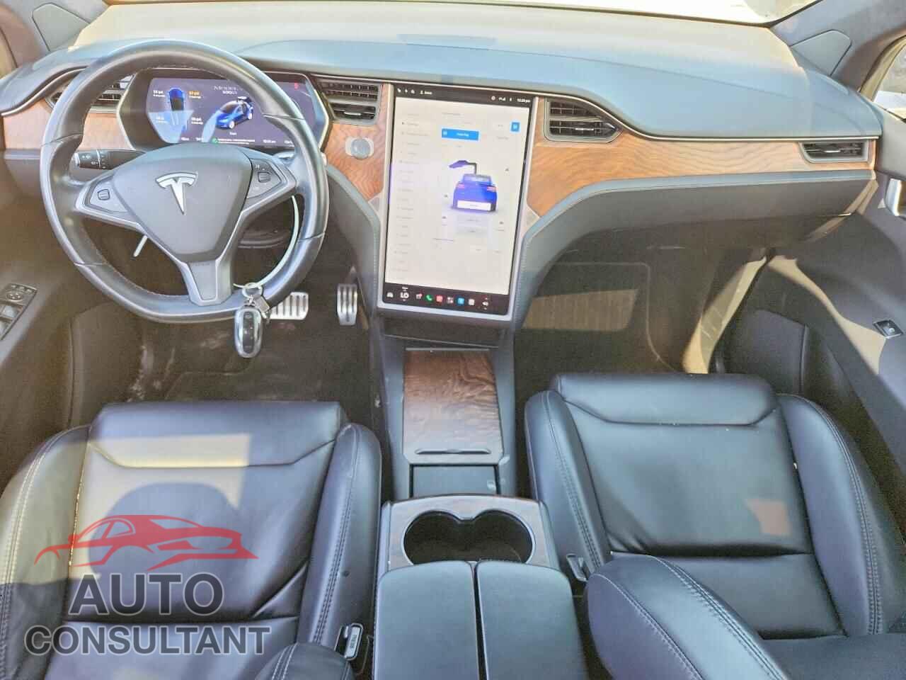 TESLA MODEL X 2018 - 5YJXCDE20JF115367