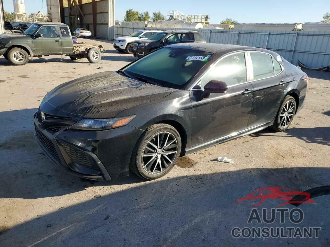 TOYOTA CAMRY 2021 - 4T1G11AKXMU528513