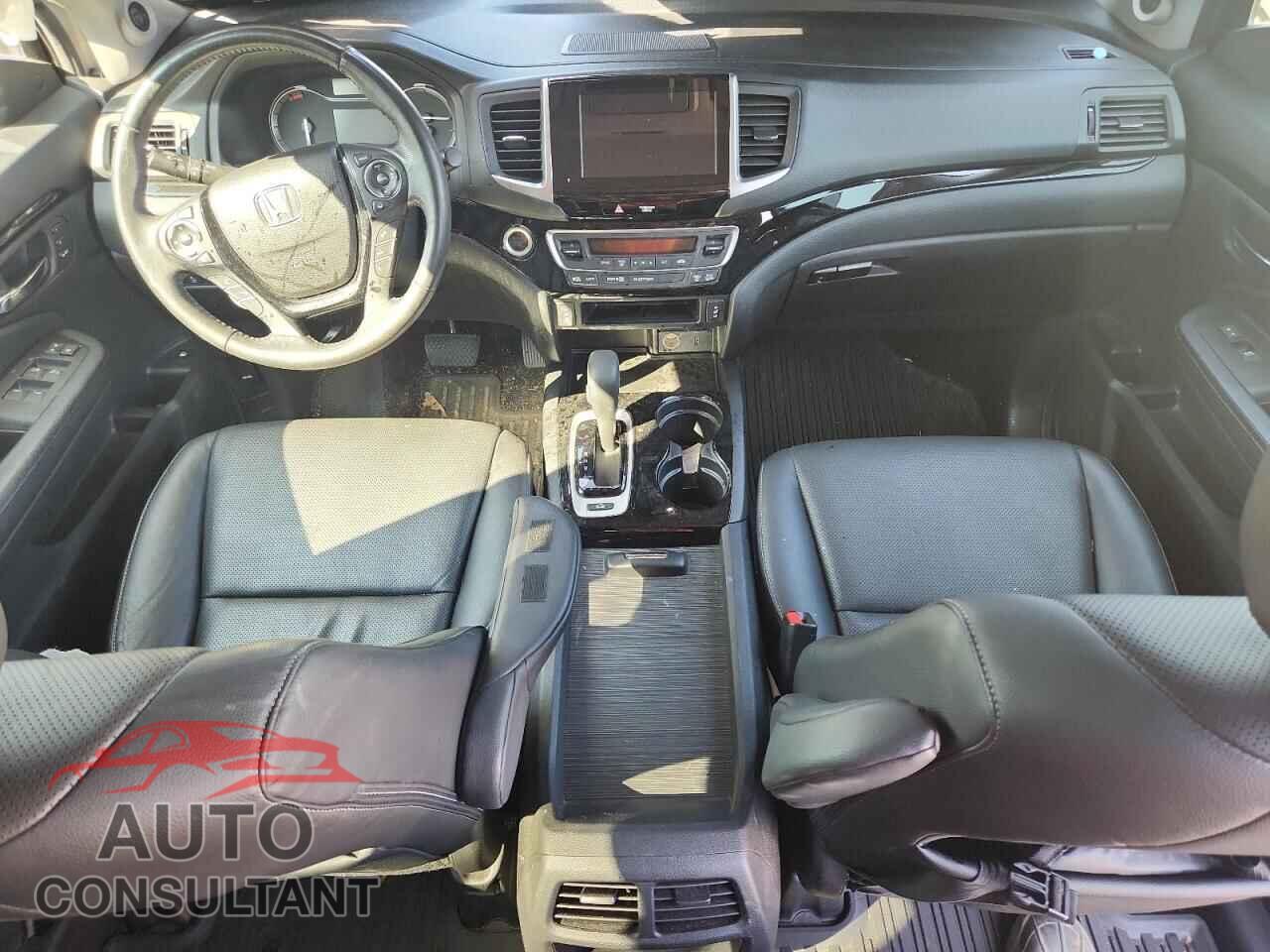 HONDA RIDGELINE 2018 - 5FPYK3F70JB006099