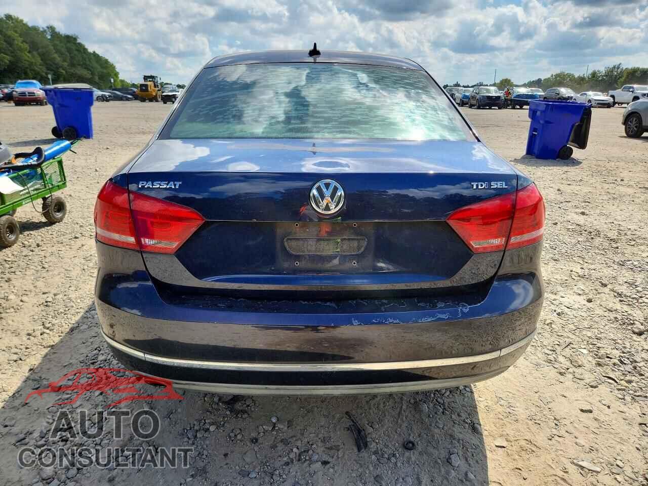 VOLKSWAGEN PASSAT 2013 - 1VWCN7A31DC111027
