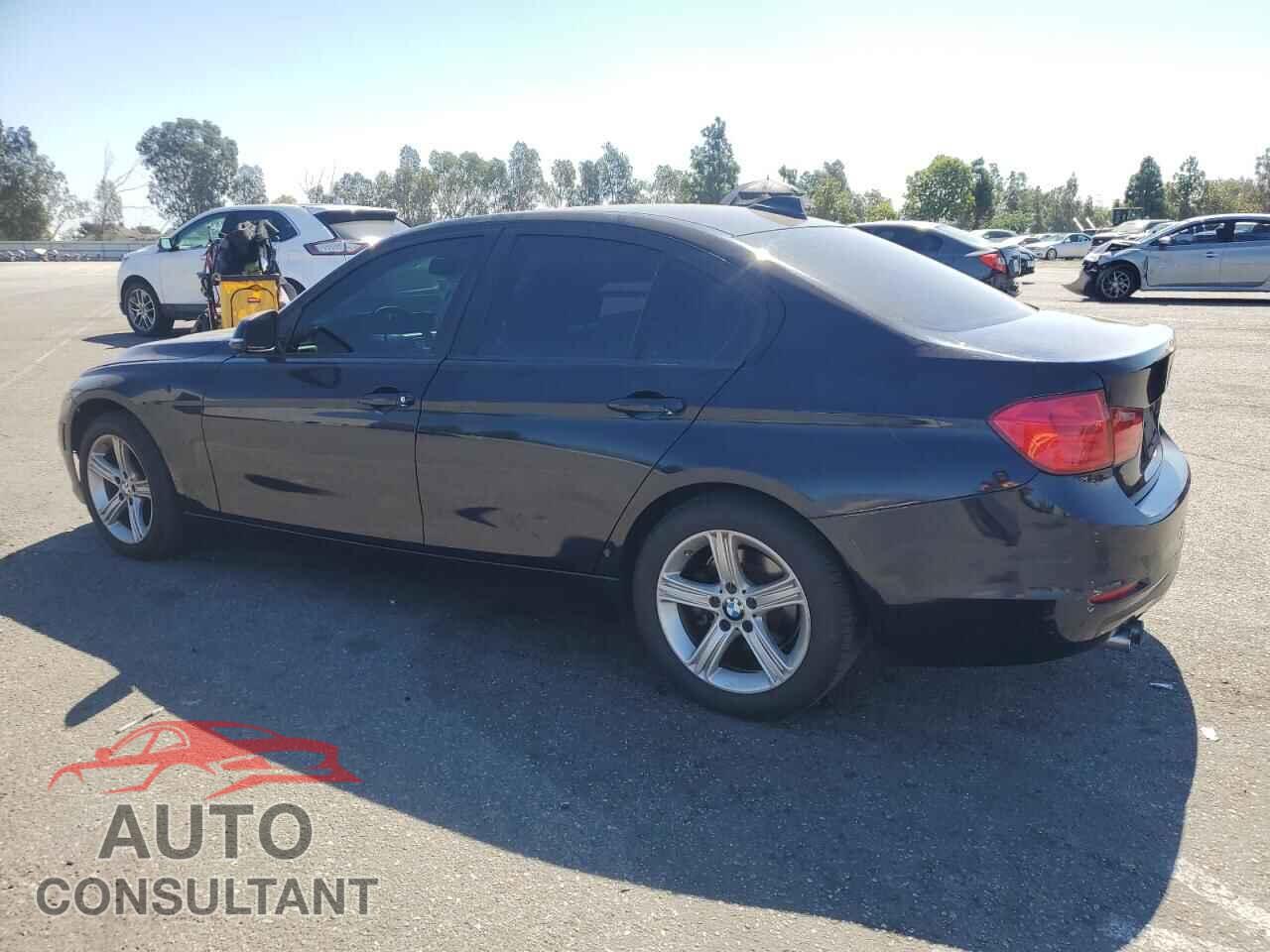 BMW 3 SERIES 2013 - WBA3C1C57DF437530