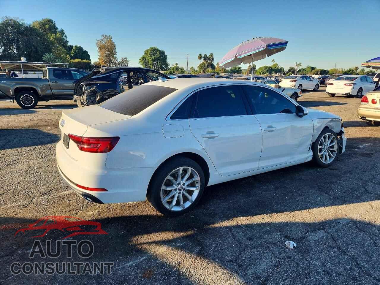 AUDI A4 2019 - WAUGMAF44KA010320