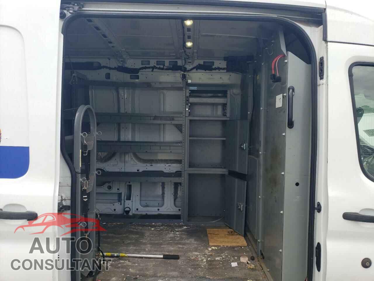 FORD TRANSIT 2017 - 1FTYR2CV5HKA71108