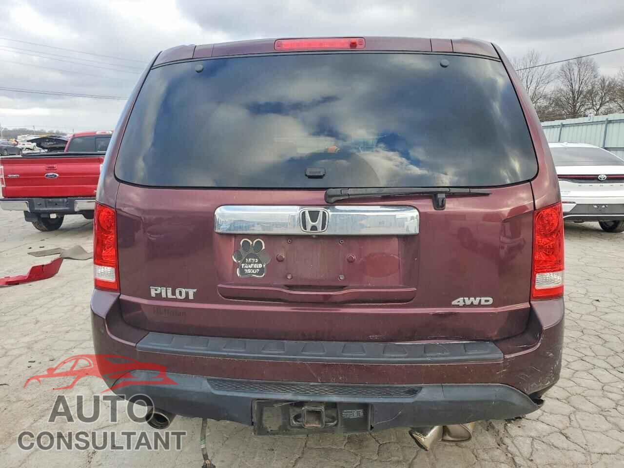 HONDA PILOT 2015 - 5FNYF4H53FB036316