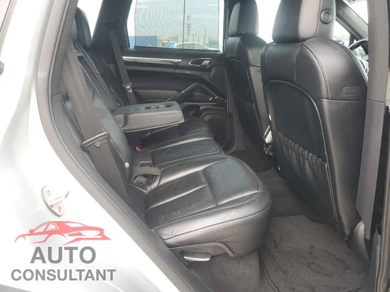 PORSCHE CAYENNE 2012 - WP1AA2A29CLA07284