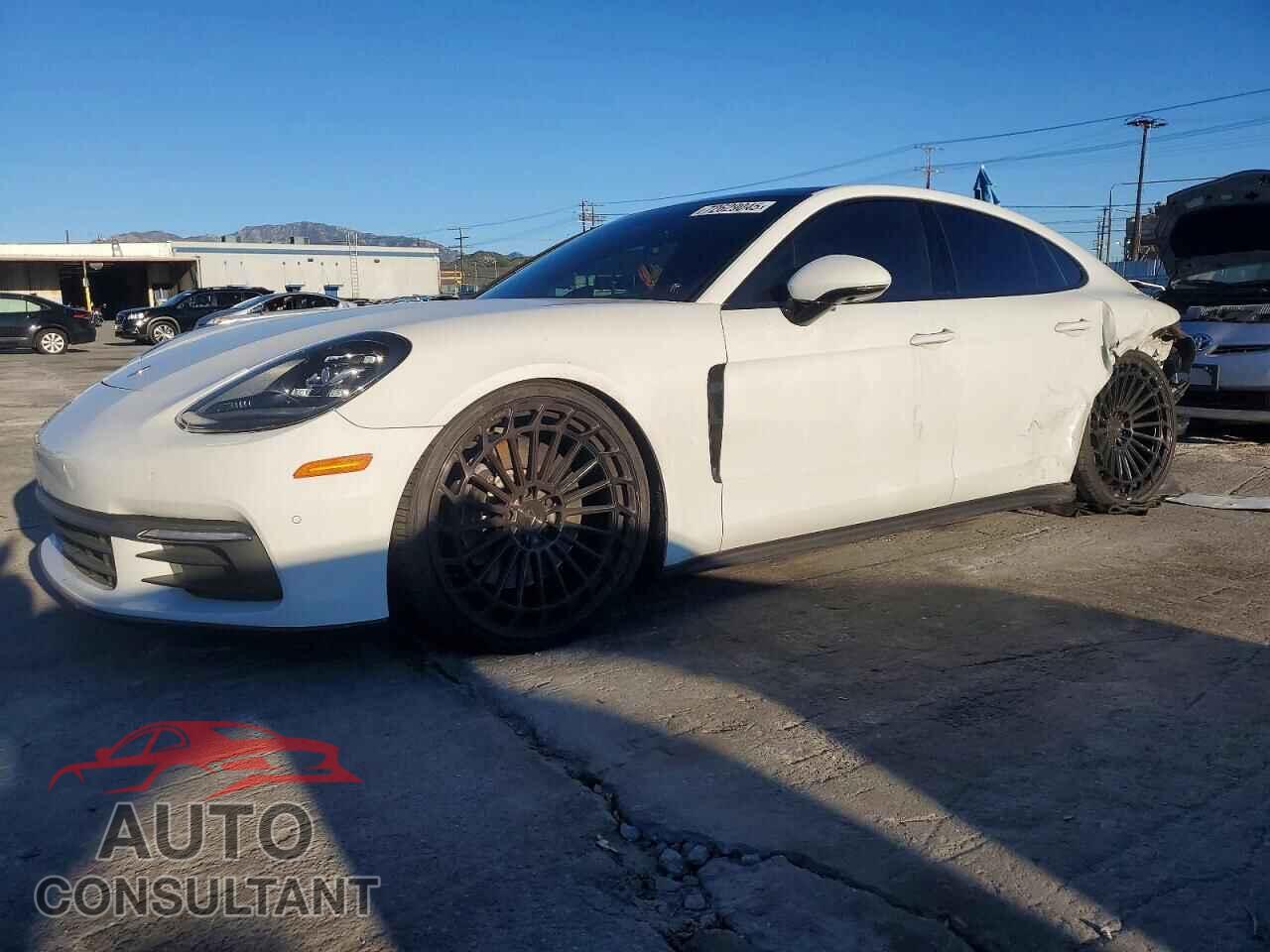 PORSCHE PANAMERA 2020 - WP0AA2A72LL100838
