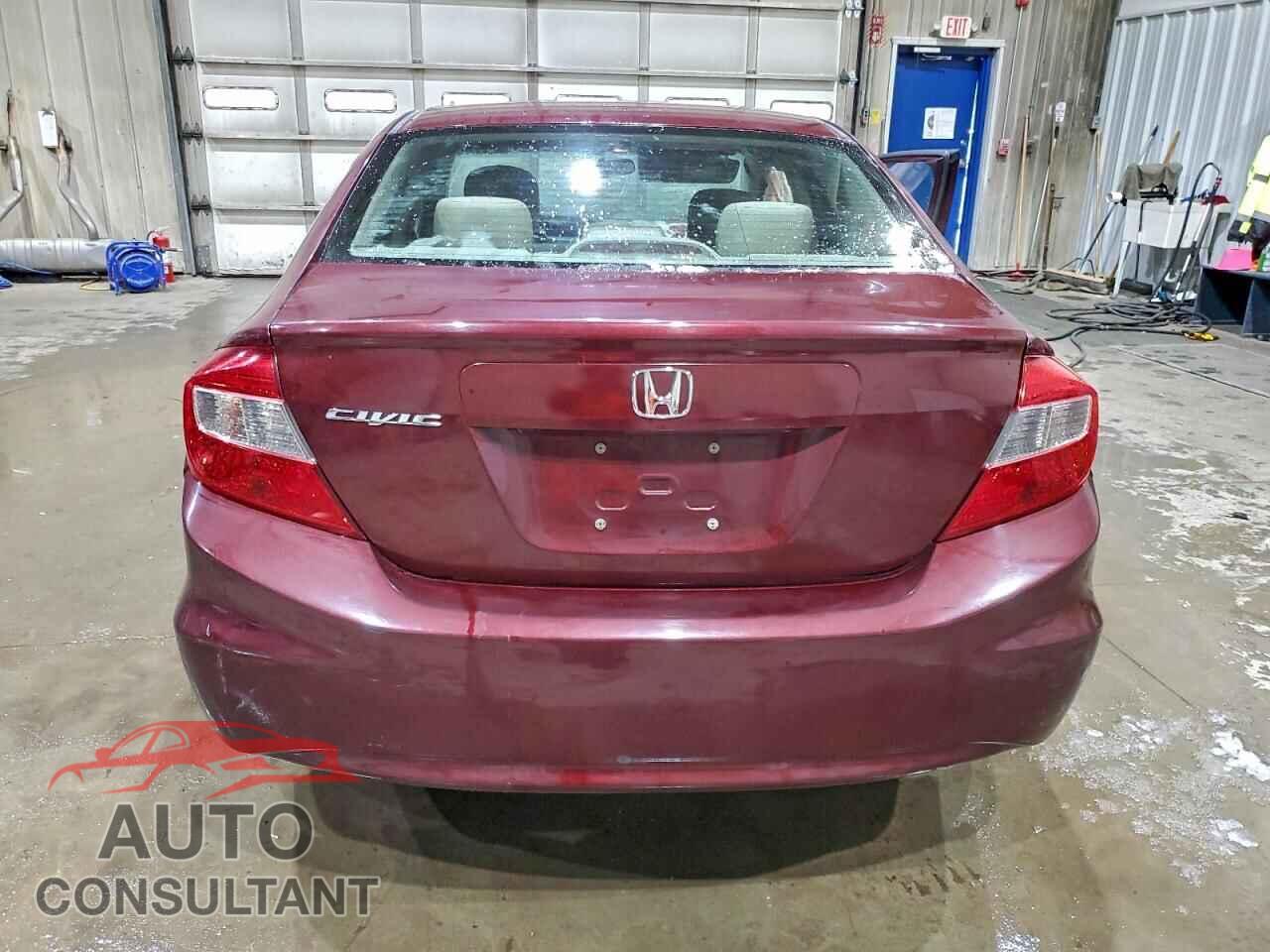 HONDA CIVIC 2012 - 2HGFB2F86CH592552