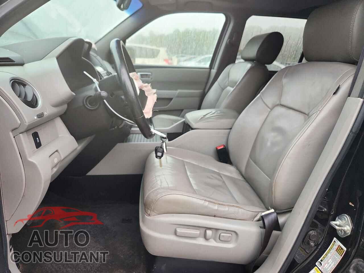 HONDA PILOT 2012 - 5FNYF4H51CB035029