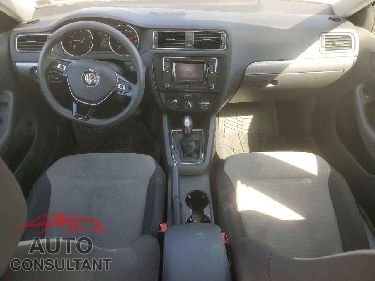 VOLKSWAGEN JETTA 2017 - 3VW2B7AJ9HM237899