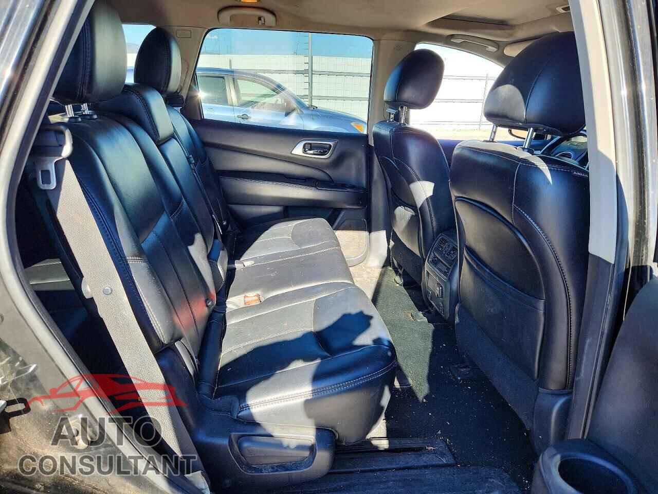 NISSAN PATHFINDER 2015 - 5N1AR2MMXFC656406