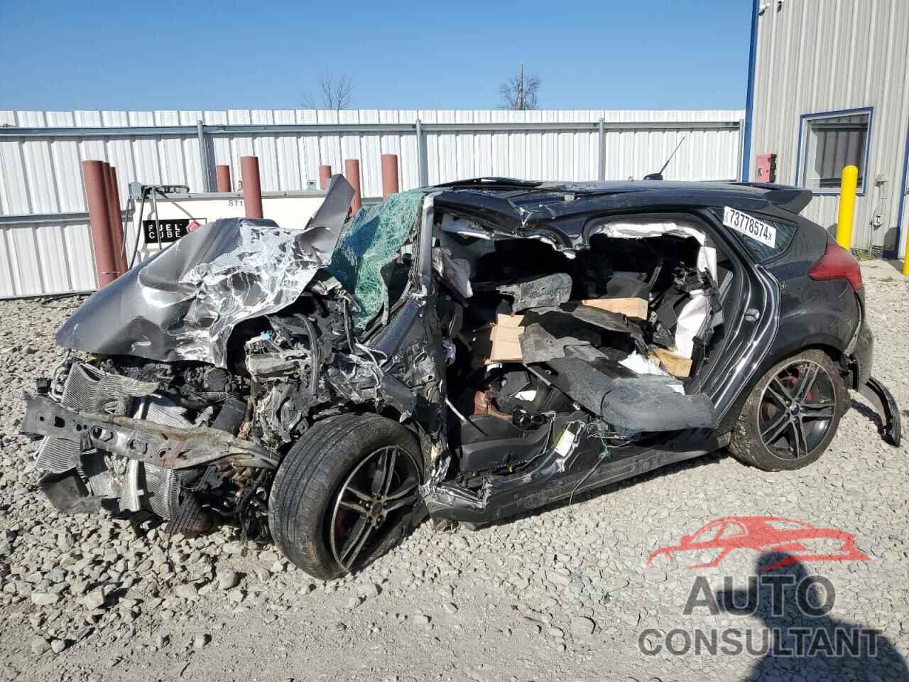 FORD FOCUS 2018 - 1FADP3L96JL286502