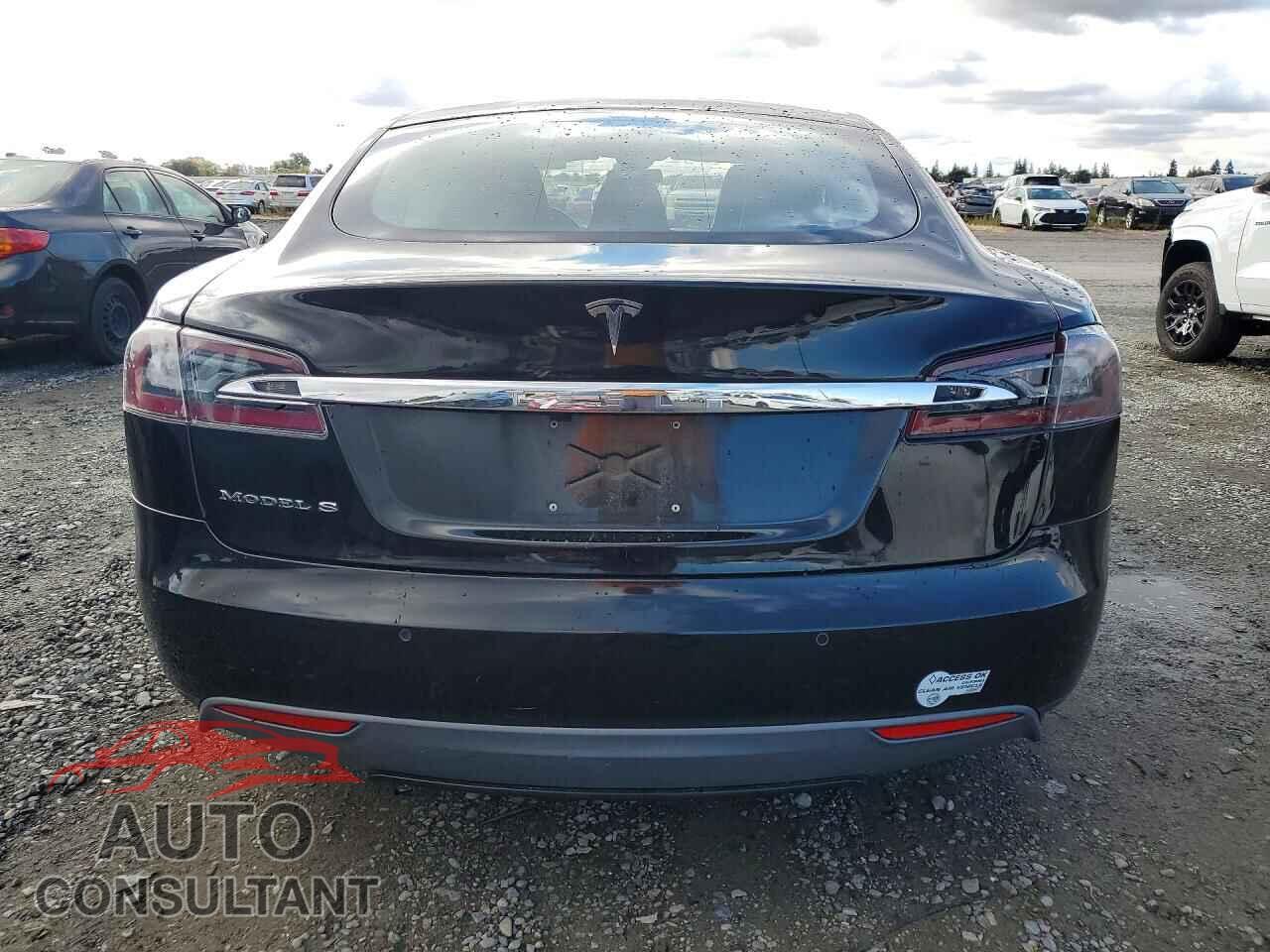 TESLA MODEL S 2015 - 5YJSA1S15FF100848