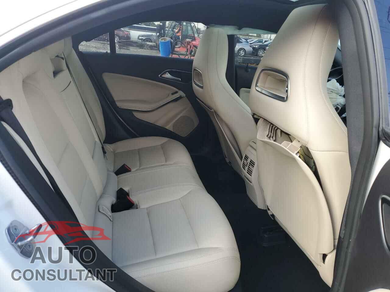 MERCEDES-BENZ CLA-CLASS 2019 - WDDSJ4EB6KN741966