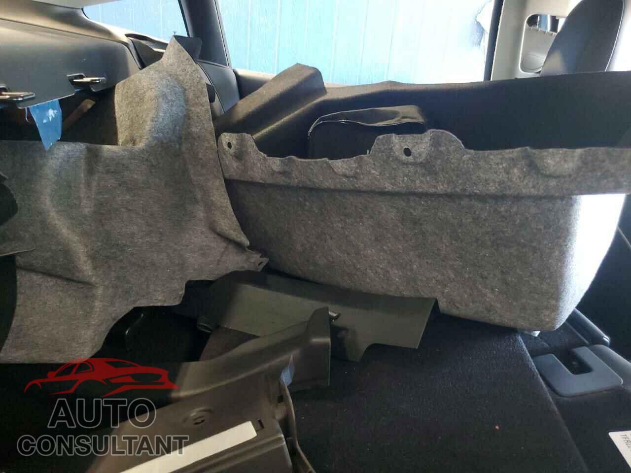 TESLA MODEL 3 2022 - 5YJ3E1EA6NF285558