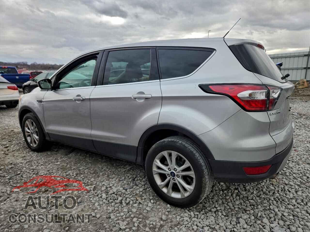 FORD ESCAPE 2017 - 1FMCU9GD3HUC28511