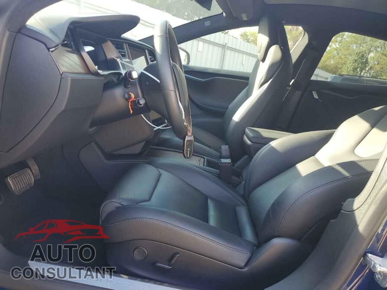 TESLA MODEL S 2019 - 5YJSA1E28KF330141