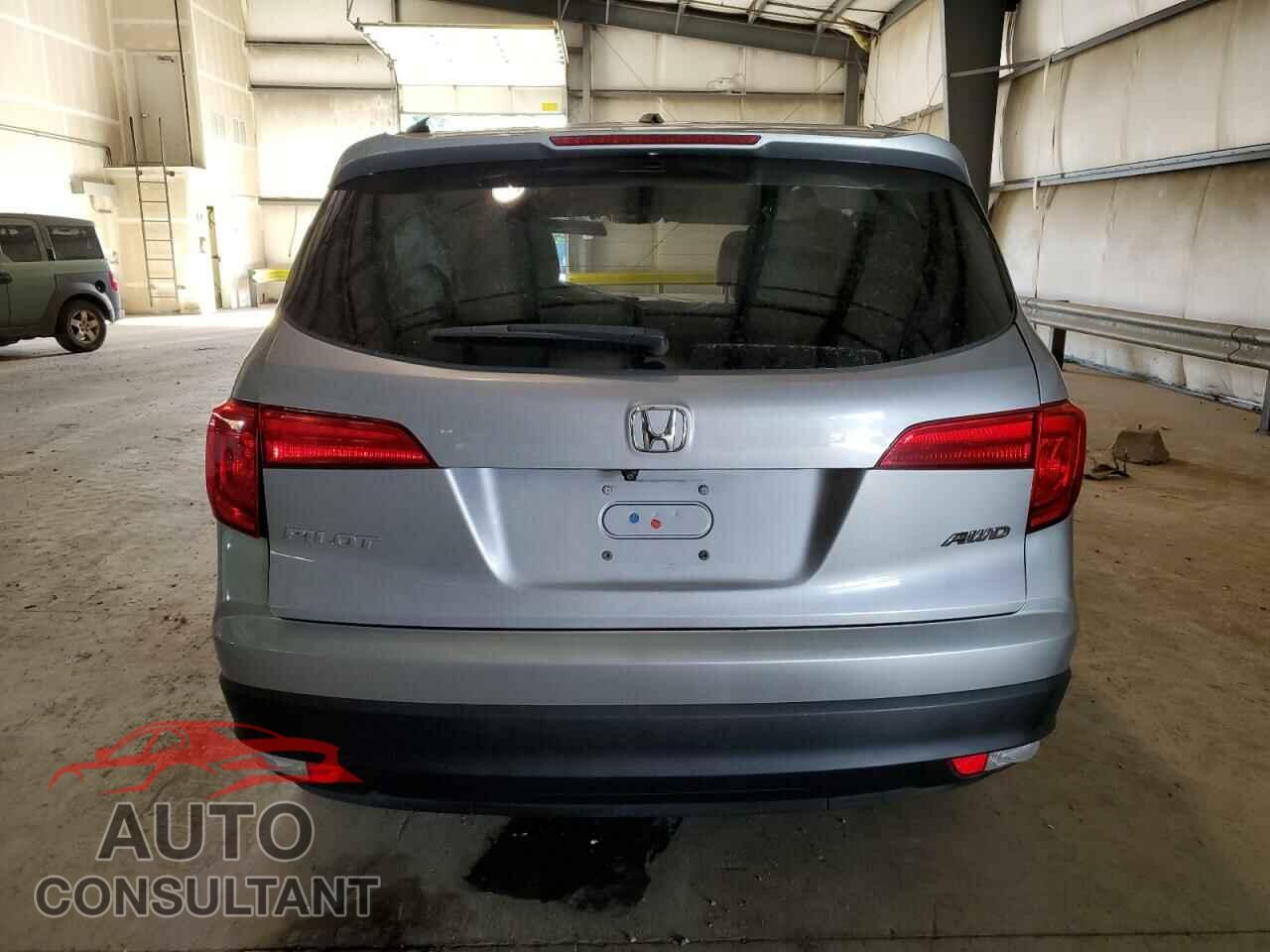 HONDA PILOT 2018 - 5FNYF6H55JB023734