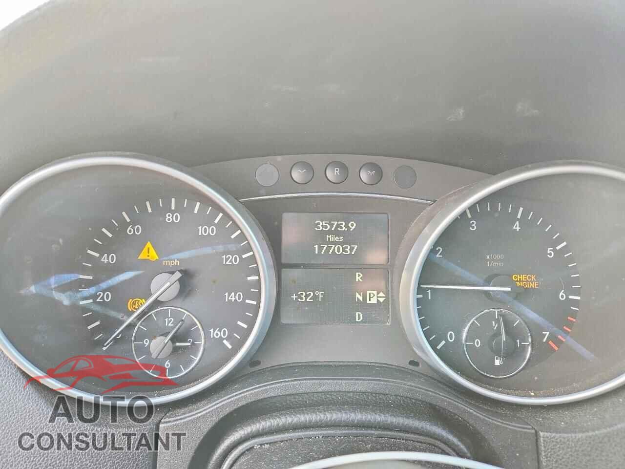 MERCEDES-BENZ M-CLASS 2009 - 4JGBB86E89A518915