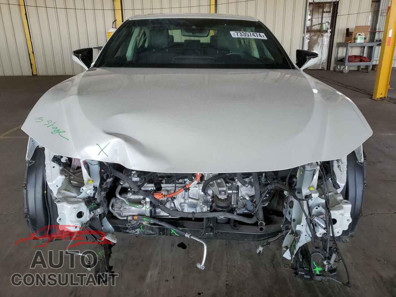 LEXUS ES300 2024 - 58ADA1C18RU041401