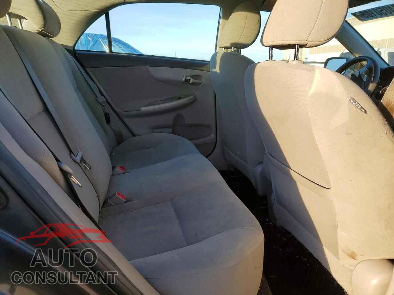 TOYOTA COROLLA 2013 - 2T1BU4EEXDC039084