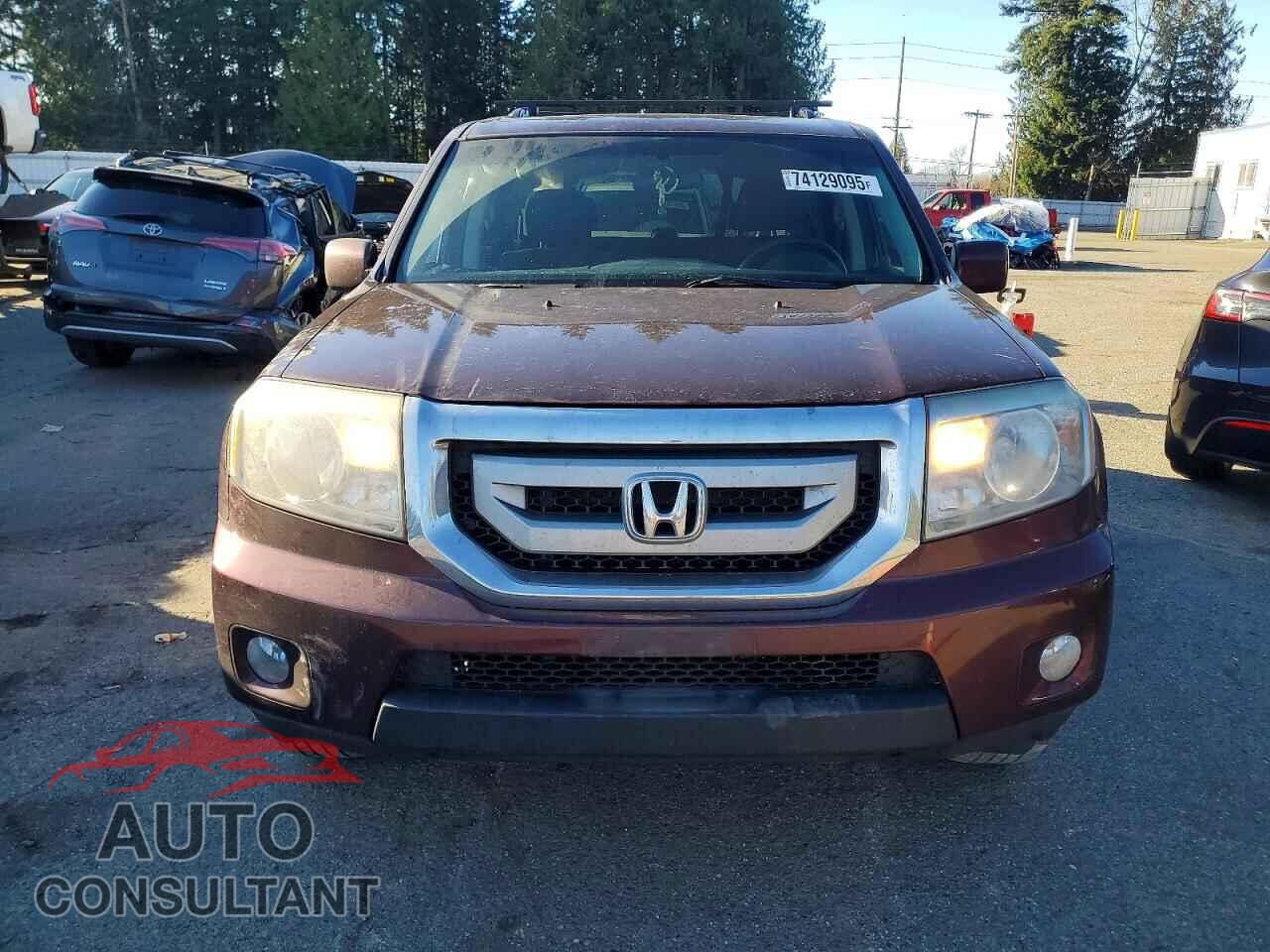 HONDA PILOT 2011 - 5FNYF4H44BB081752